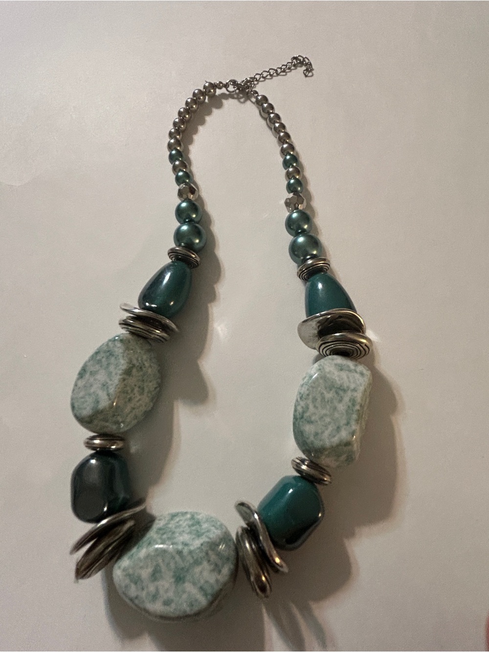 Vintage Boho Chunky Green Aventurine Look Acrylic Statement Necklace
